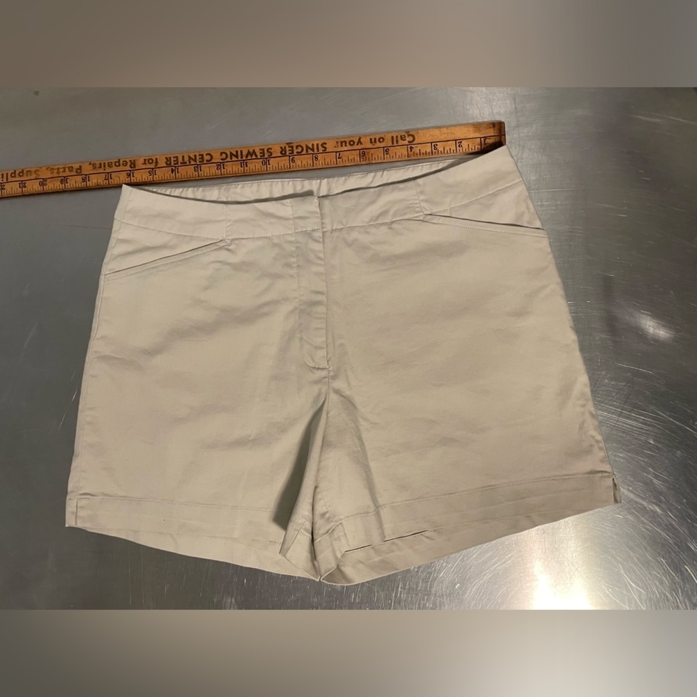 Nike - dri-fit golf shorts